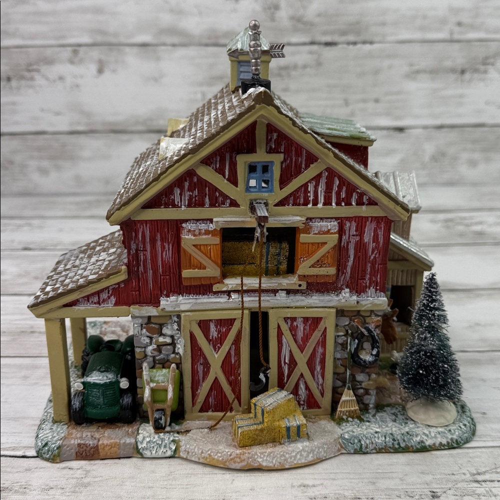 Lemax WILLIAMS FARM Barn Christmas village w light 2010